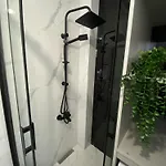 Modern 2 Bedroom Flat In Cihangir