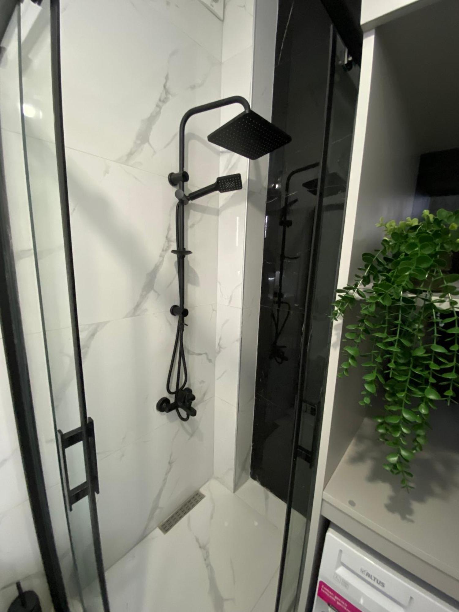 Modern 2 Bedroom Flat In Cihangir *
