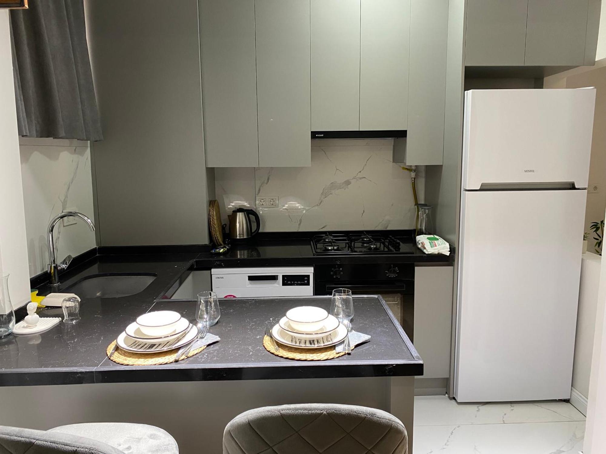 Modern 2 Bedroom Flat In Cihangir Daire