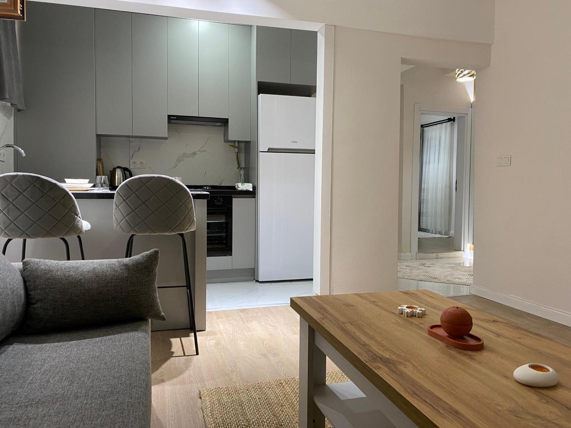 Modern 2 Bedroom Flat In Cihangir *