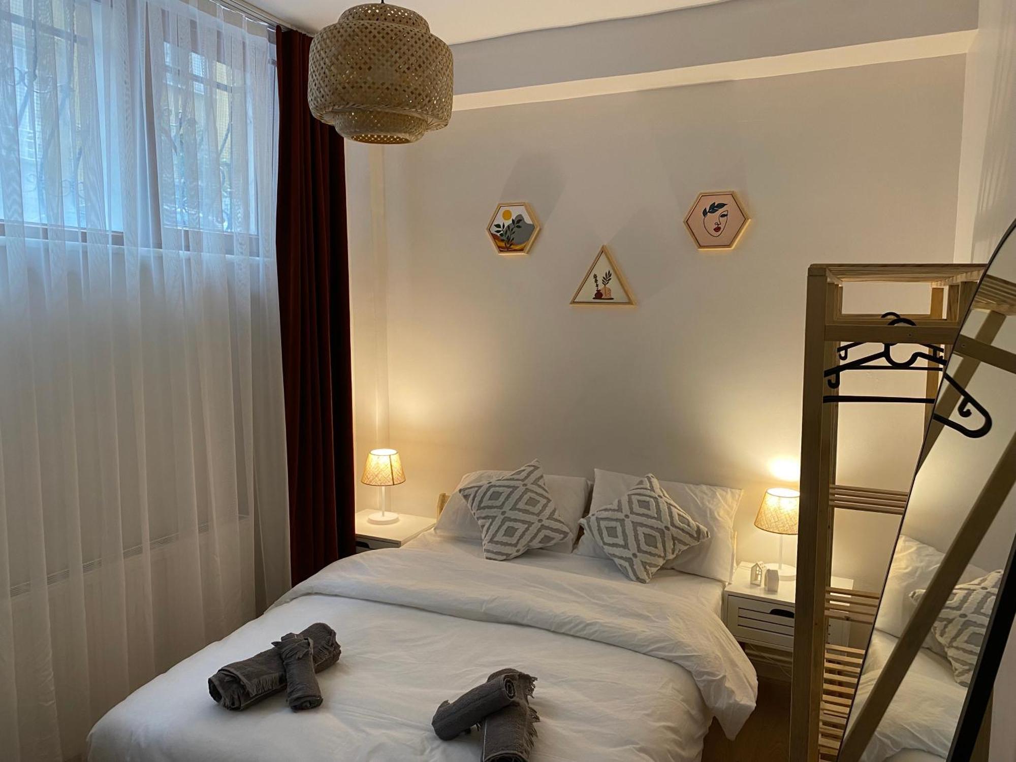 Modern 2 Bedroom Flat In Cihangir * İstanbul